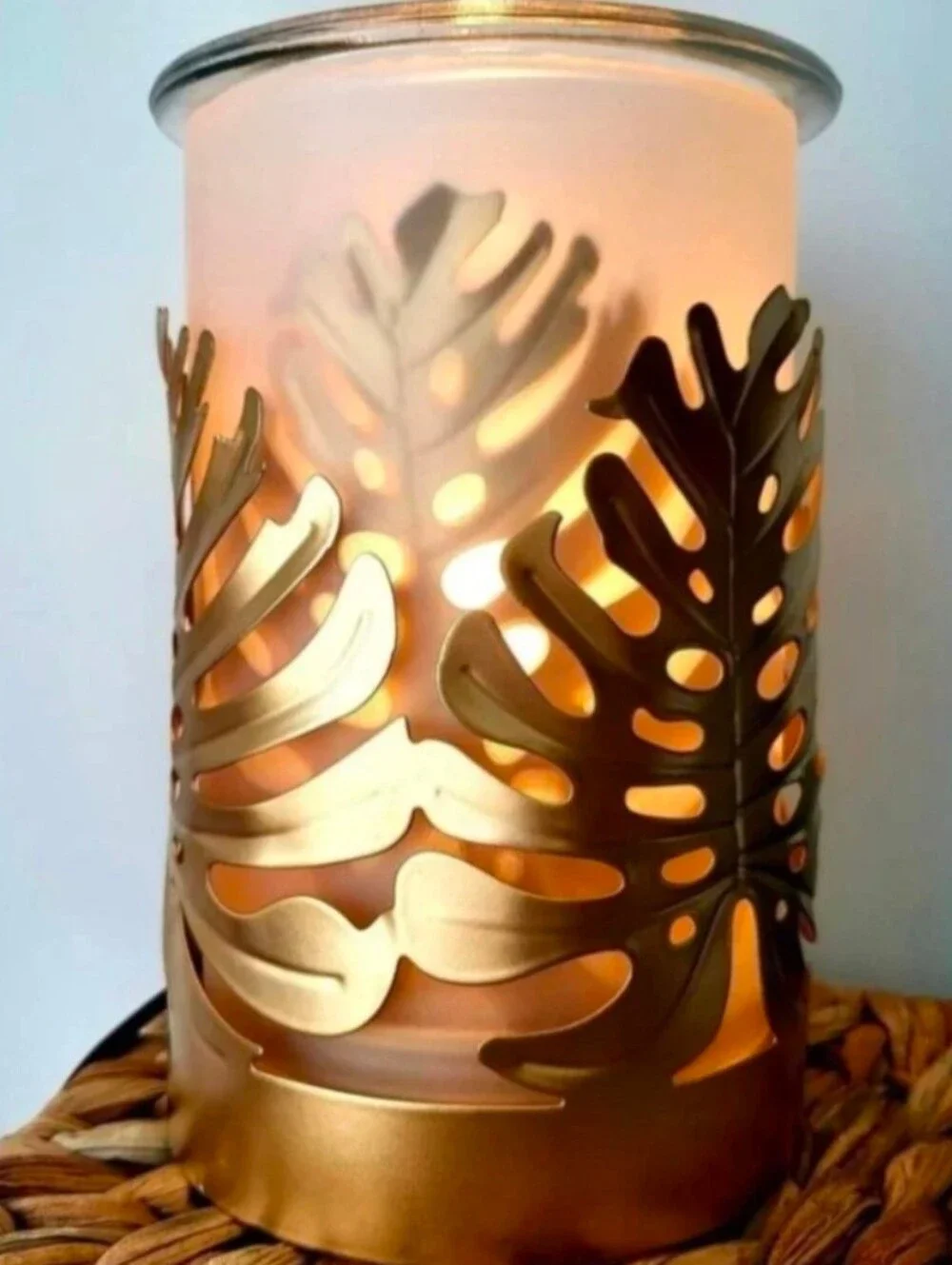 Luxe Leaves Wax Warmer • Retired BNIB